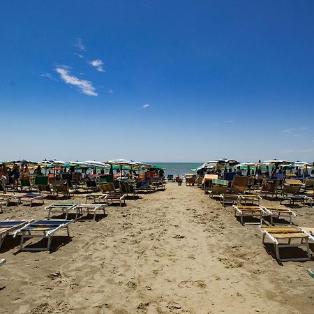 Hotel Riviera Durres Luaran gambar