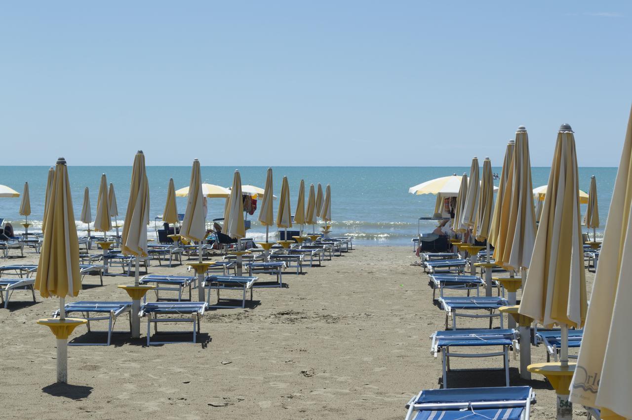 Hotel Riviera Durres Luaran gambar